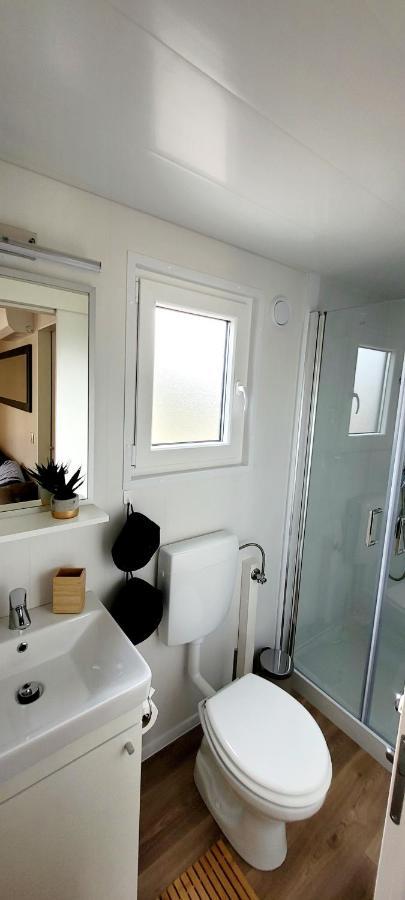 Mobilehome Elena Premium With Pool, Istria Banjole Exterior photo